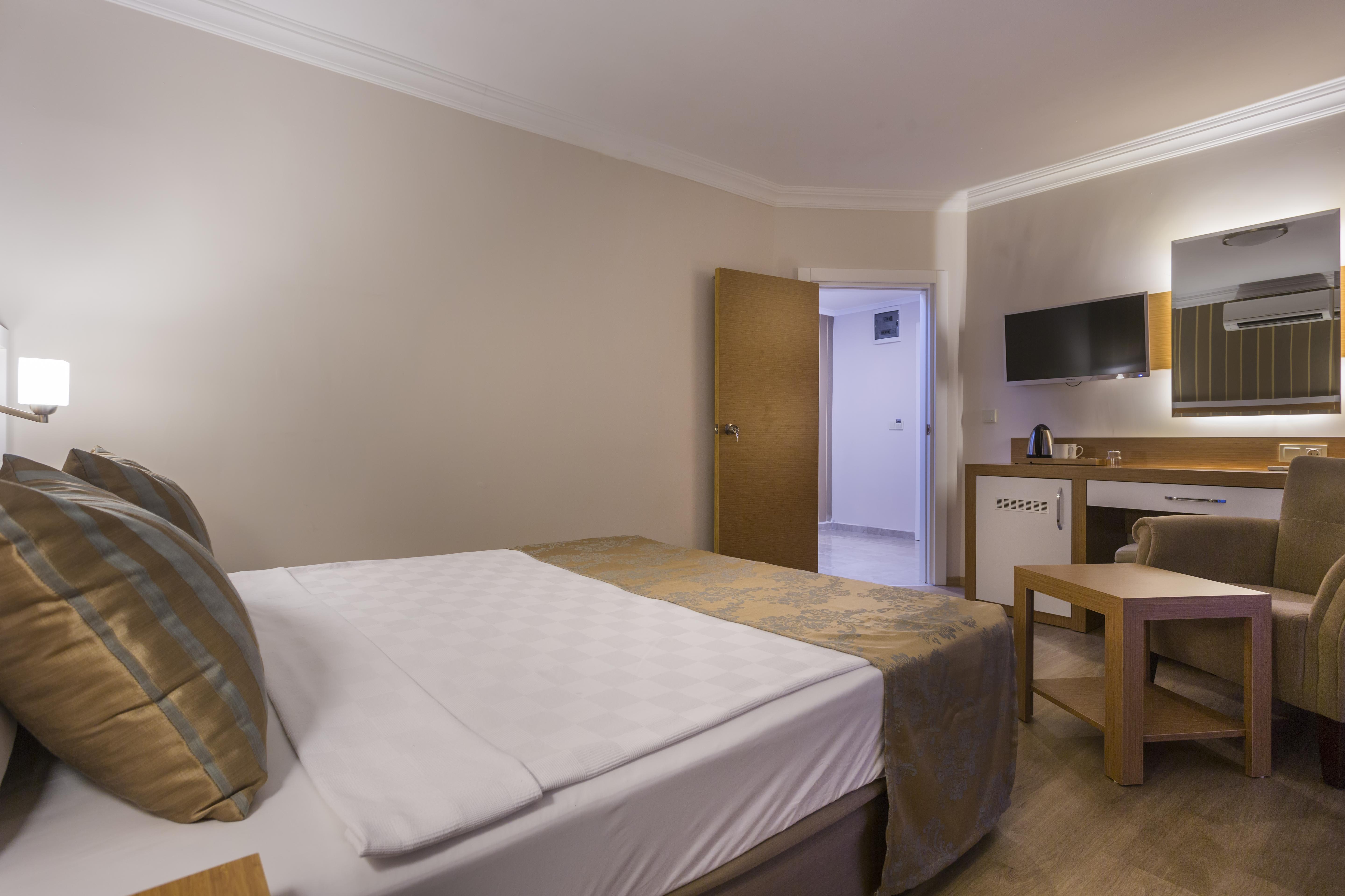Lonicera City Hotel อลันยา ภายนอก รูปภาพ